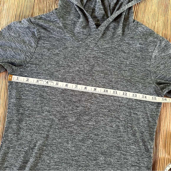 Nike Gray Dri-Fit Lightweight Hooded Long Sleeve Athletic Sports Top Size XS - Picture 8 of 10
